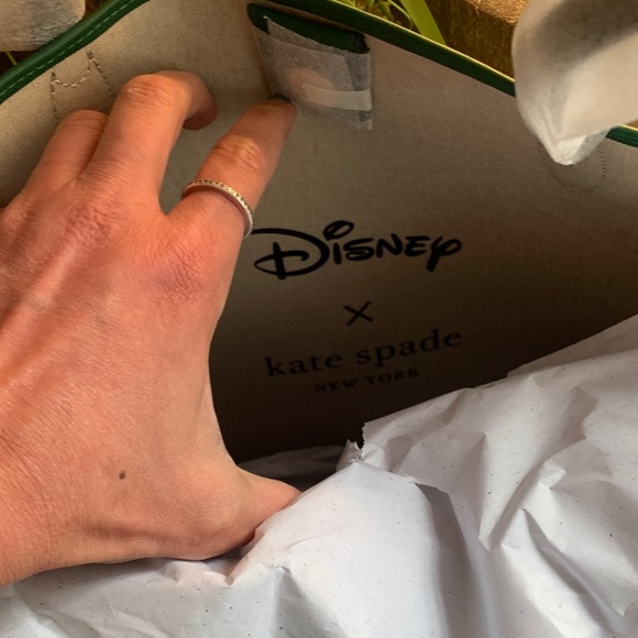 GORGEOUS😍Authentic KATE SPADE Coated leather/smooth leather BAMBI tote/wristlet - Picture 8 of 15